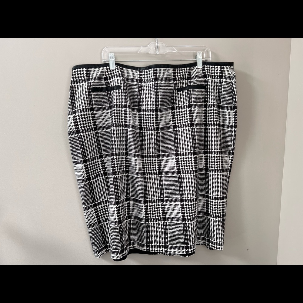 NWT Talbots Houndstooth Plaid Pencil Skirt